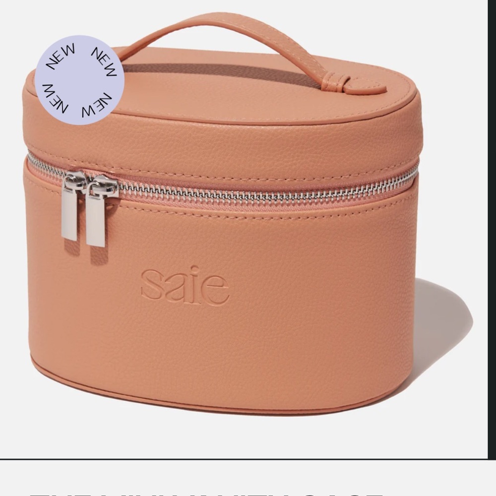 Saie Mini Vanity Case in Soft Peach